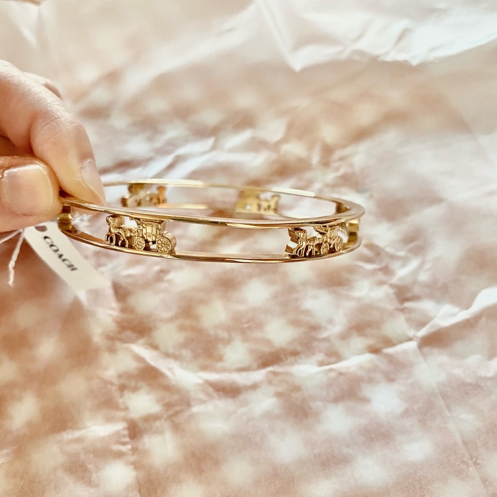 Coach Women's Horse and Carriage Bangle Bracelet Jewelry - Gold - Picture 3 of 5